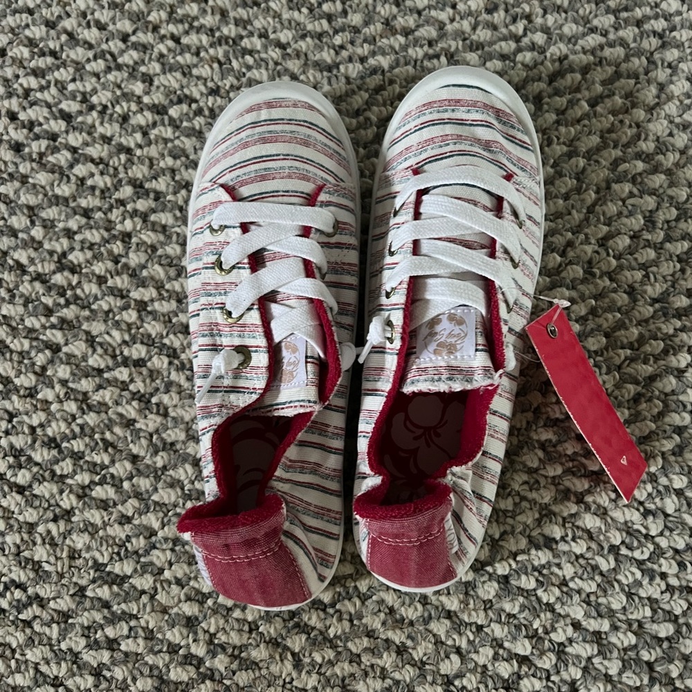 Roxy runners NWT